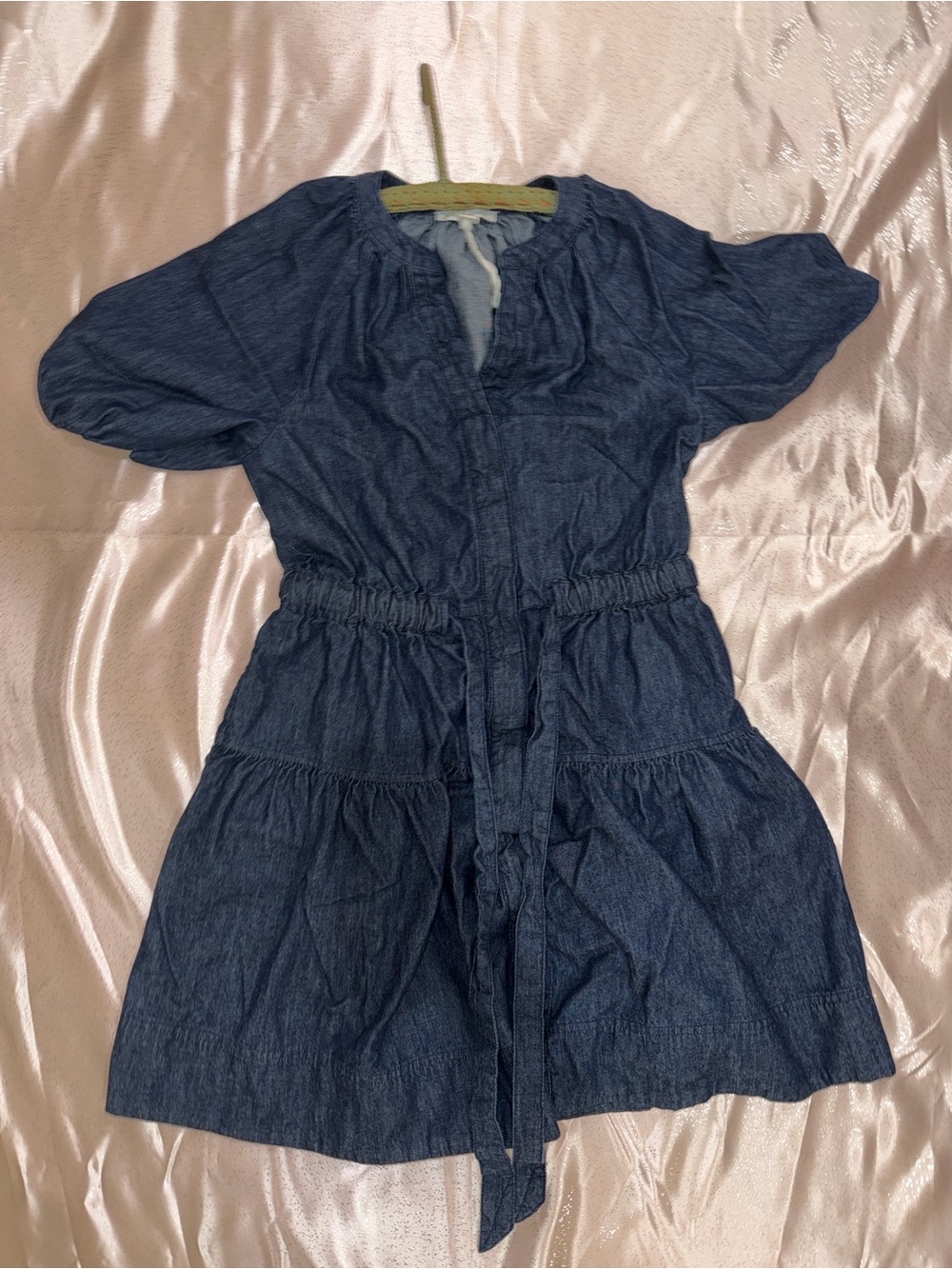โจ Free Assembly Denim Puff Sleeve Mini Dress